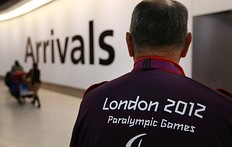 Летние Олимпийские игры LONDON, ENGLAND — AUGUST 22: A London 2012 Paralympic games volunteer фото