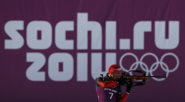 Russia's Shipulin takes part in a biathlon training session фото (photo)