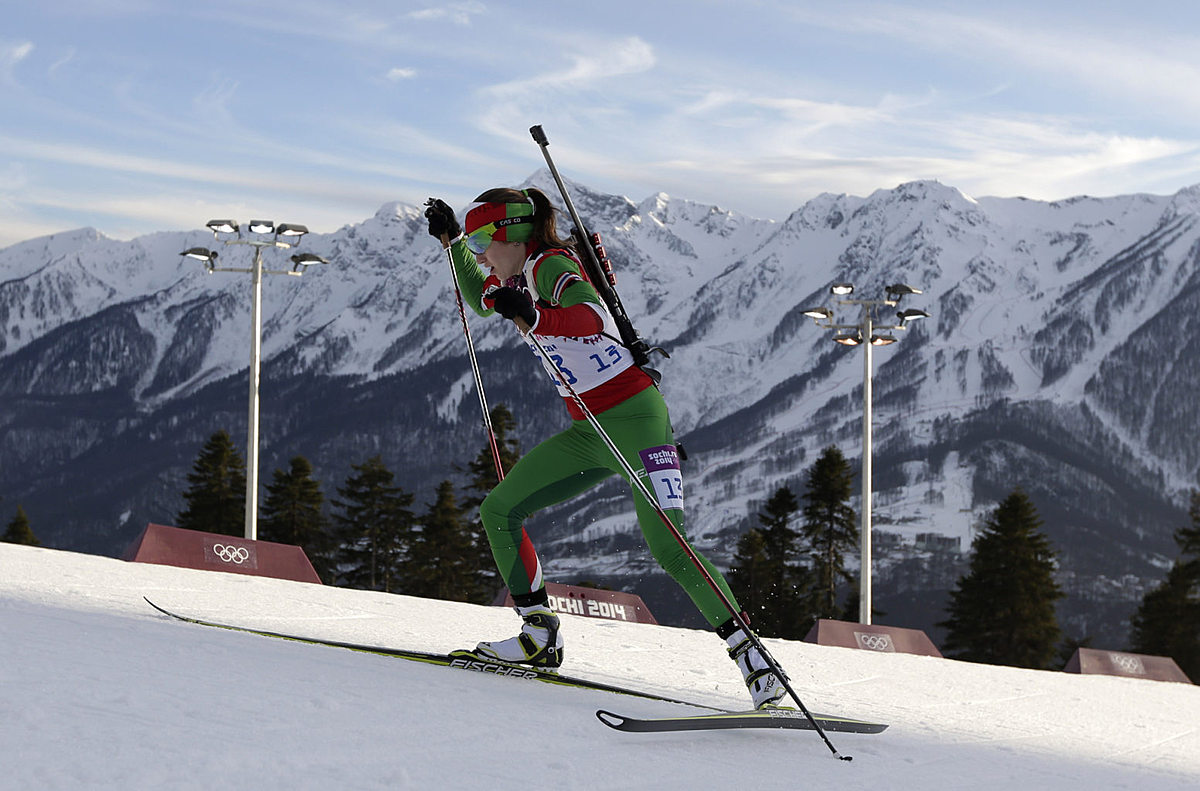 Domracheva wins 2nd biathlon gold at Sochi Games