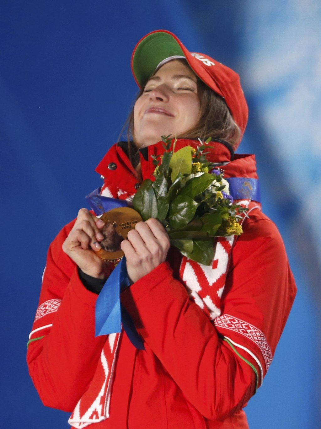 Medal ceremony for women's biathlon 12.5 km mass start event фото (photo)