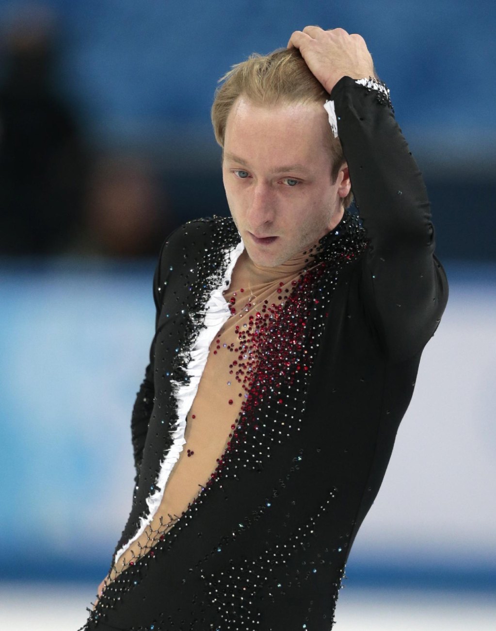 Plushenko to have back surgery in March