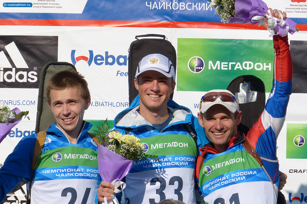 Первая тройка в мужском спринт-кроссе на Чемпионате России по летнему биатлону-2014 в Чайковском