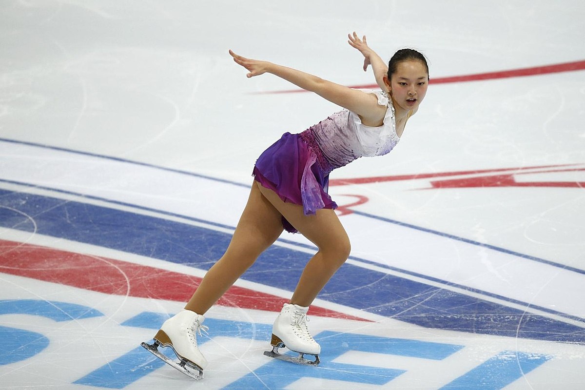 Japan's Miyabi Oba performs during the Cup of Russia ISU фото (photo)