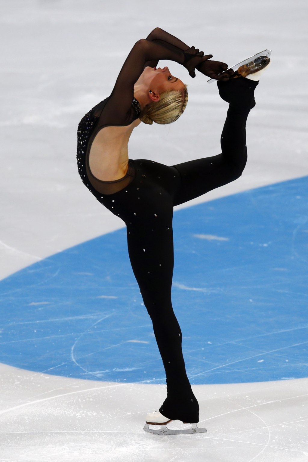 Ashley Cain of United States performs during the Cup of Russia фото (photo)