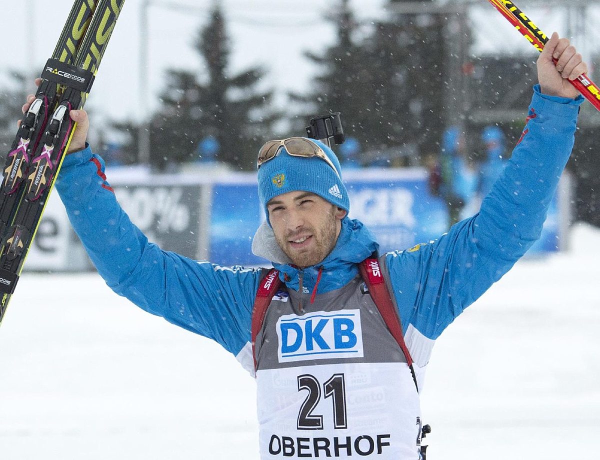 Third placed Dmitry Malyshko of Russia celebrates on his way фото (photo)
