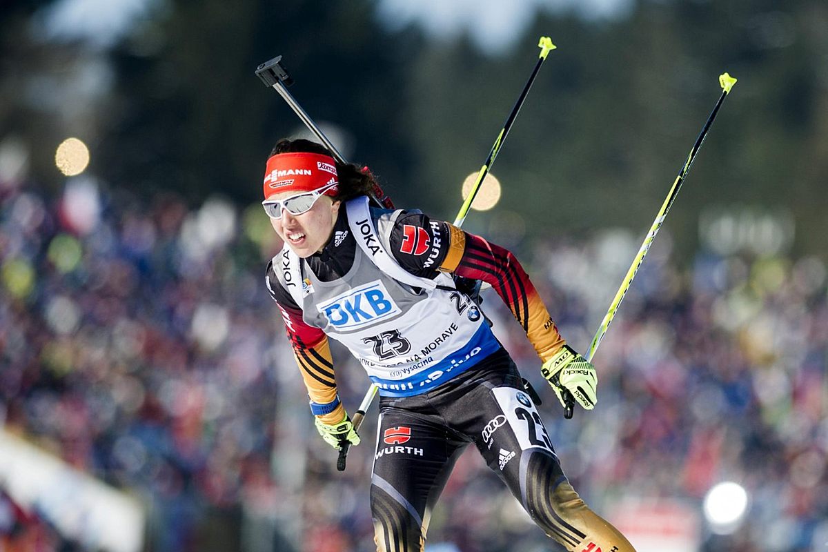 Fak, Dahlmeier win biathlon World Cup sprint events