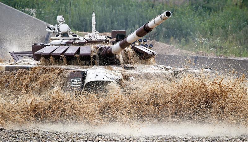 Moscow (Russian Federation), 15/08/2015.- The tank T-72 B of фото (photo)