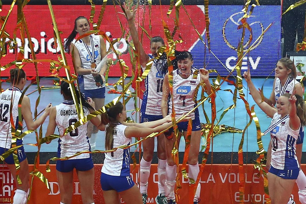 Team Russia celebrates winning the gold medal in the final of фото (photo)