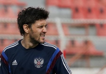 Russia's national soccer team player Zhirkov takes part фото (photo)