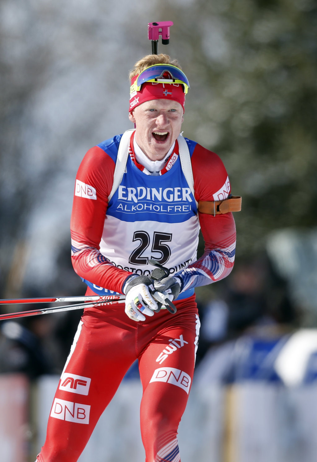 Johannes Thingnes Boe of Norway enters the shooting range on фото (photo)