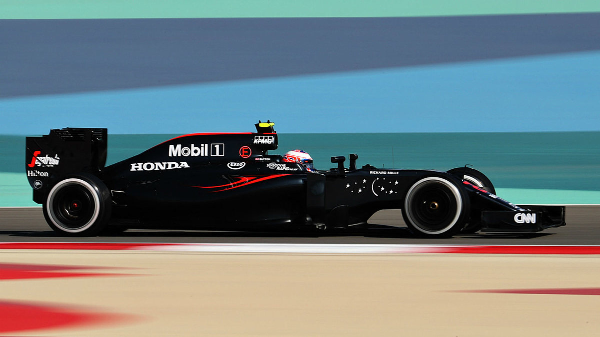 McLaren's Boullier welcomes return of 'watchable, engaging фото (photo)