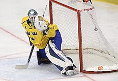 Хоккей Российский хоккей: Ice Hockey — Sweden v Russia — Euro Hockey Tour
