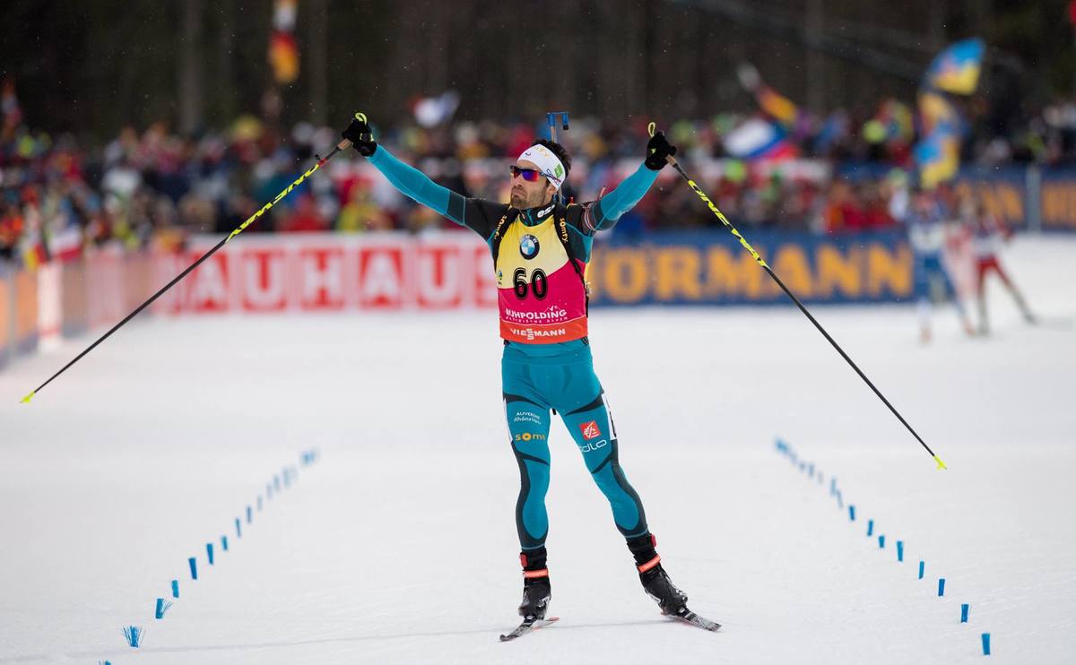 10th victory of the season for Martin Fourcade, battling snow and three penalties, but winning the pursuit in 33:57.5. Second to Emil Hegle Svendsen, shooting clean but 18.3 seconds back. Third to Michal Krcmar with his first career podium, also shooting 