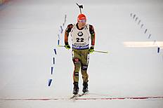 Биатлон Second career pursuit win for Arnd Peiffer, shooting clean and pulling away in the final meters to finish in 30:35, just .3 seconds ahead of Simon Eder, with two penalties. Third to Emil Hegle Svendsen, also with two penalties, 2.3 seconds back