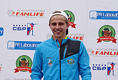 Биатлон Евгений Идинов выиграл спринт на отборочных соревнованиях на Чемпионат мира по летнему биатлону-2017 в Чайковском