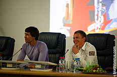 Биатлон Андрей Маковеев и Иван Черезов на встрече с работниками компании СИБУР