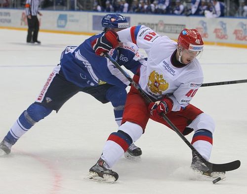 Сборная России по хоккею с победы стартовала на Кубке Первого канала, обыграв финнов — 2:0