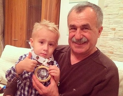 4-летний внук Александра Касперовича впал в кому на Кипре