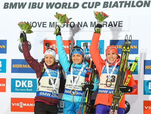 Татьяна Акимова победила в спринте 3 этапа Кубка мира по биатлону в Нове-Место!
