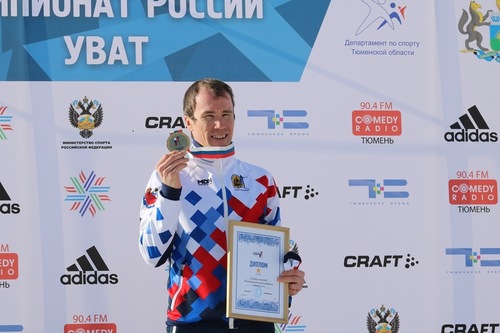 Алексей Слепов выиграл индивидуальную гонку чемпионата России по биатлону в Увате