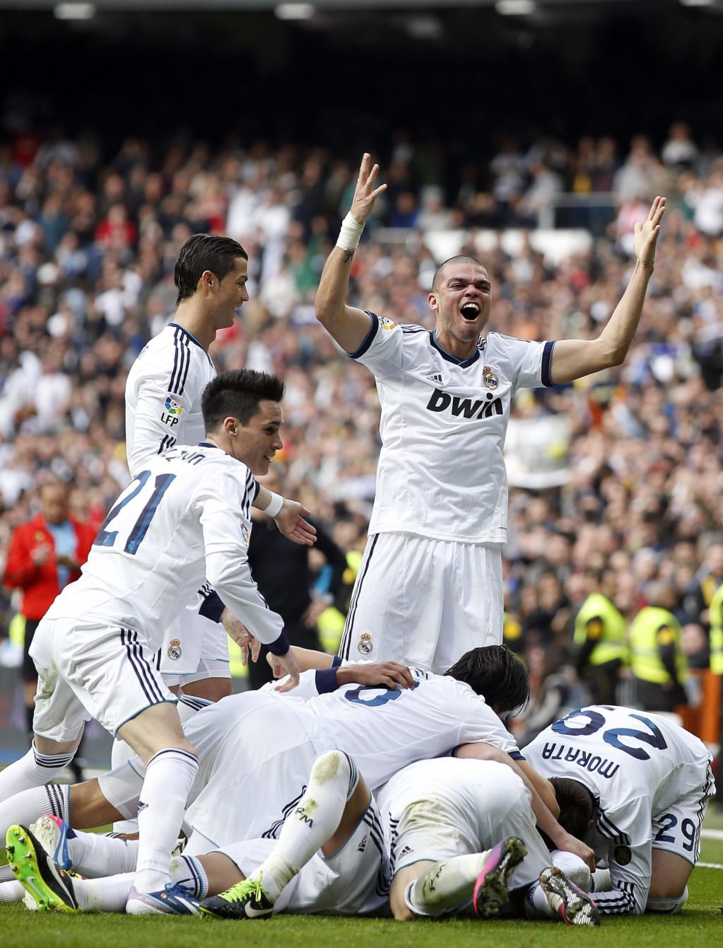 Madrid players. Реал 2013. Real Madrid FC. Реал Мадрид Барселона. Real Madrid vs.