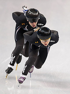 Конькобежный спорт Emily Scott of the U.S. practices during a short track speedskating фото (photo)
