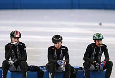 Конькобежный спорт From left, Christopher Creveling, Jordan Malone and J.R. Celski фото (photo)