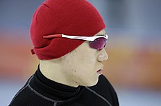 Конькобежный спорт South Korean speedskater Lee Kang-Seok trains at the Adler Arena фото (photo)