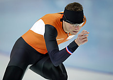 Конькобежный спорт Speedskater Sven Kramer of the Netherlands trains at the Adler фото (photo)
