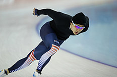 Конькобежный спорт South Korean speedskater Mo Tae-Bum trains at the Adler Arena фото (photo)