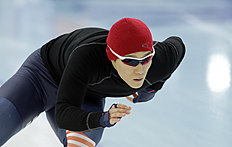 Конькобежный спорт South Korean speedskater Lee Kang-seok trains at the Adler Arena фото (photo)