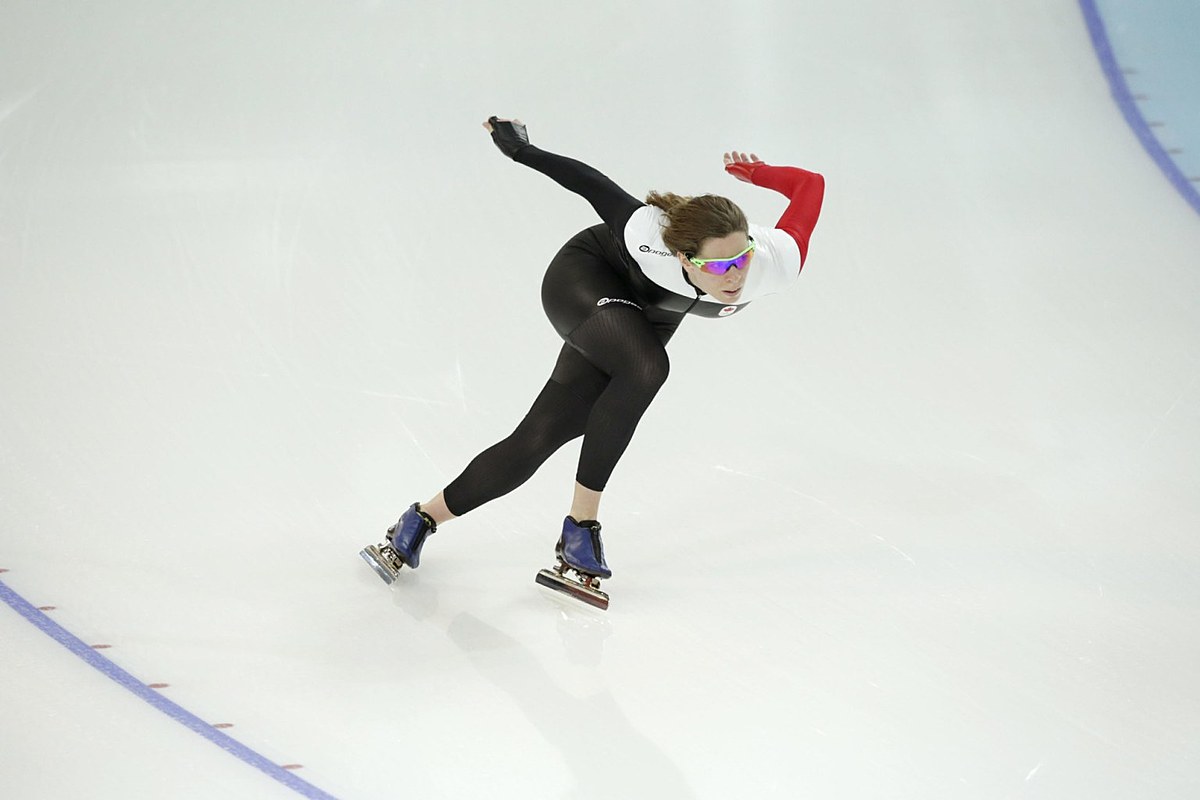 Canada's Christine Nesbitt practices at the Adler Arena фото (photo)