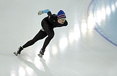 Конькобежный спорт U.S. Speedskater Jonathan Kuck warms-up wearing the old World фото (photo)