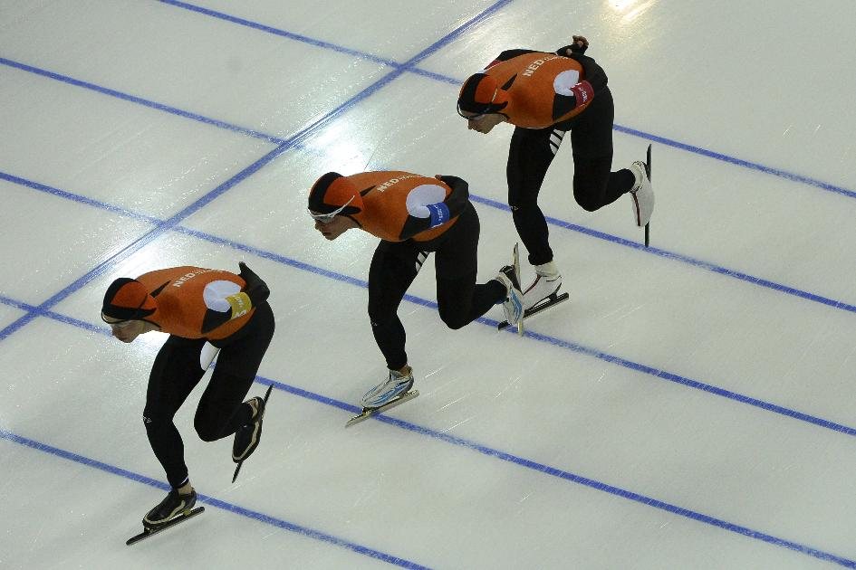 Speedskaters from the Netherlands, left to right, Sven Kramer фото (photo)