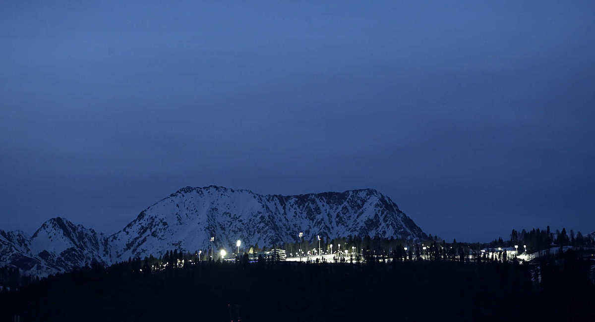 The Laura Biathlon & Ski Complex is seen at dusk at the фото (photo)