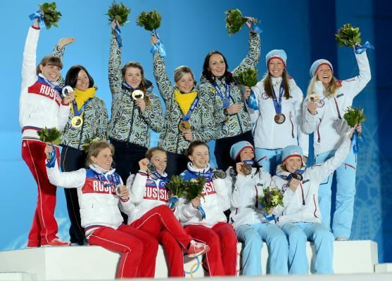SOCHI, Feb. 22, 2014 (Xinhua) -- Gold medalists of team Ukraine фото (photo)