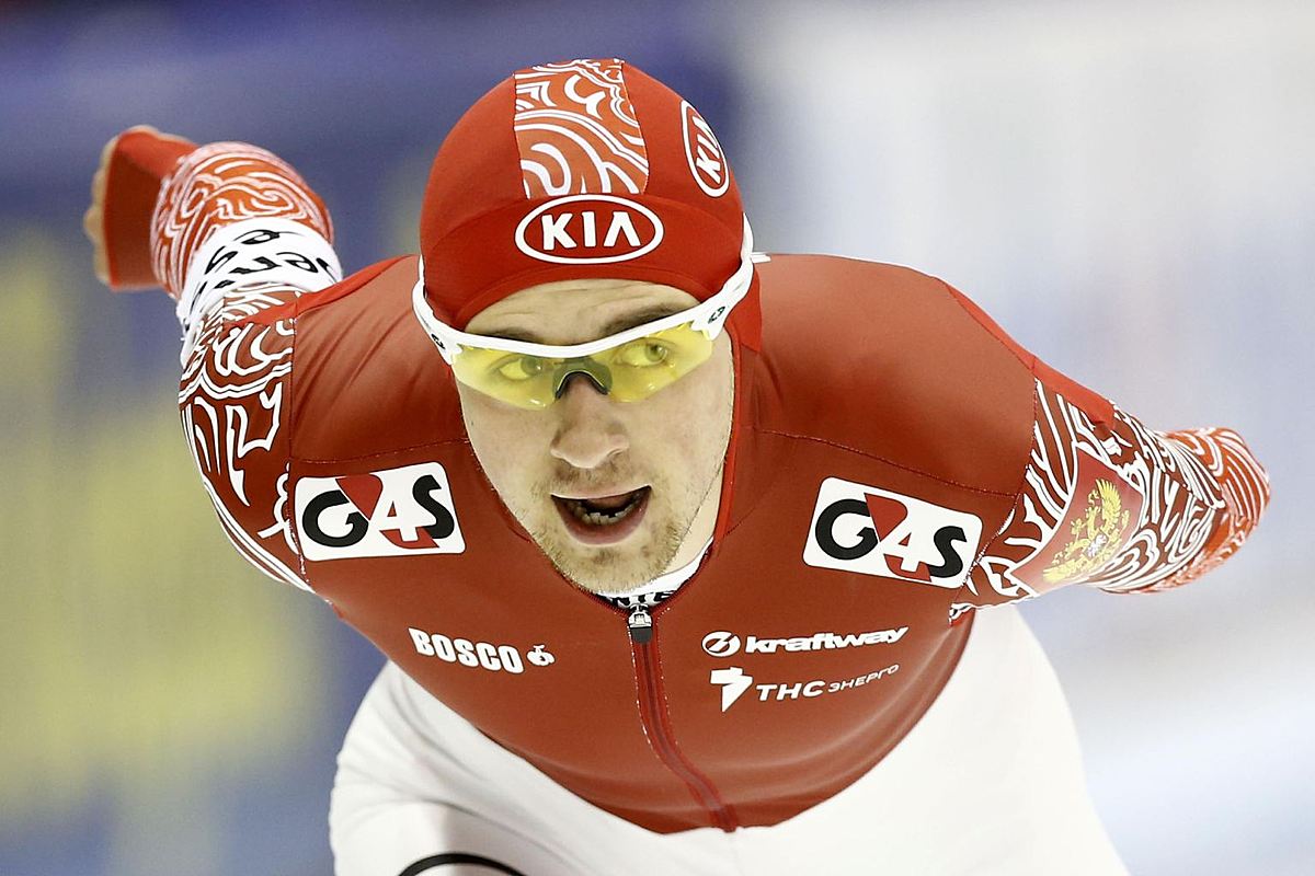 Russia's Denis Yuskov competes in the men's 5000-meter фото (photo)