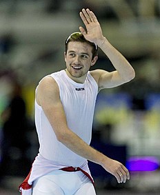 Конькобежный спорт Yuskov of Russia reacts after the 10000 metres event at the фото (photo)