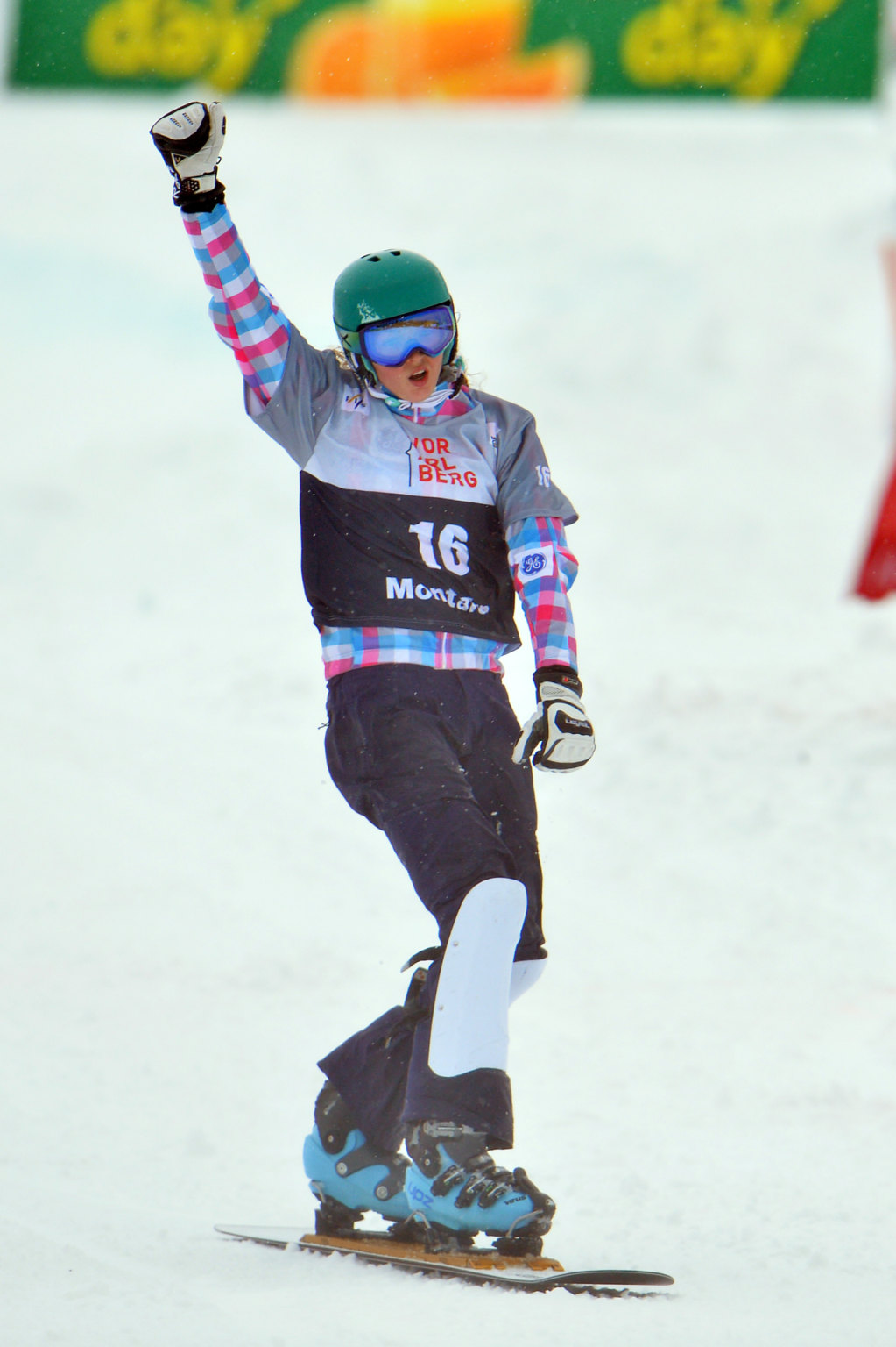 Snowboard (сноуборд): Russia's third placed Alena Zavarzina фото (photo)