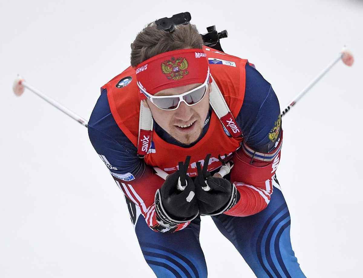 Third placed Timofey Lapshin of Russia skis during the men& фото (photo)