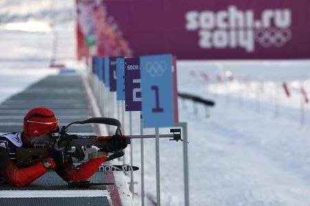 Loginov of Russia takes part in a biathlon training session for фото (photo)