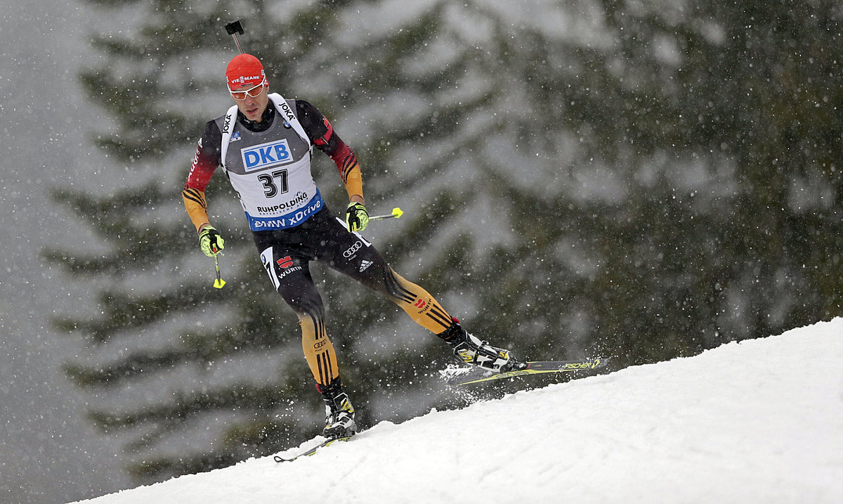 Arnd Peiffer of Germany competes during the men's 10 km sprint фото (photo)