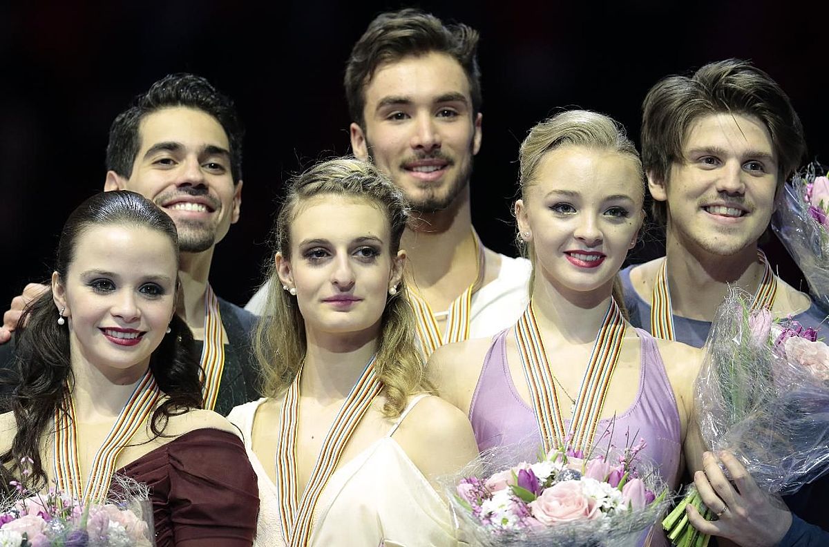From left, ice dancers Anna Cappellini and Luca Lanotte, of фото (photo)