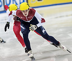 Конькобежный спорт Winner Dmitry Migunov of Russia skates during the men's 500 фото (photo)