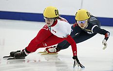 Конькобежный спорт Boutin of Canada is followed by Choi Minjeong of South Korea фото (photo)