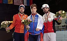 Конькобежный спорт From left, silver medalist Sjinke Knegt of the Netherlands, gold фото (photo)