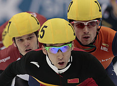 Конькобежный спорт From left, Viktor Knoch of Hungary, Wu Dajing of China and Freek фото (photo)