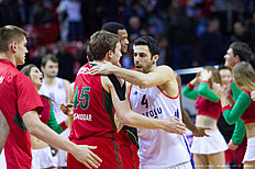 Баскетбол Баскетбол России: Lokomotiv Kuban Krasnodar v Anadolu Efes Istanbul фото (photo)