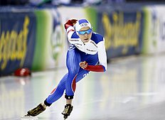 Конькобежный спорт Russia's Kazelina competes during the women's 500m фото (photo)