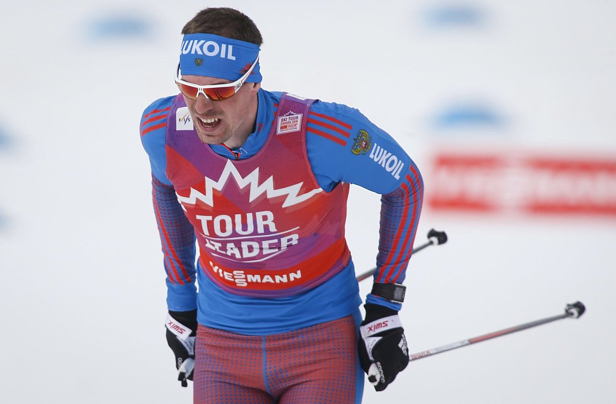 Russia's Sergey Ustiugov skis during World Cup cross country фото (photo)